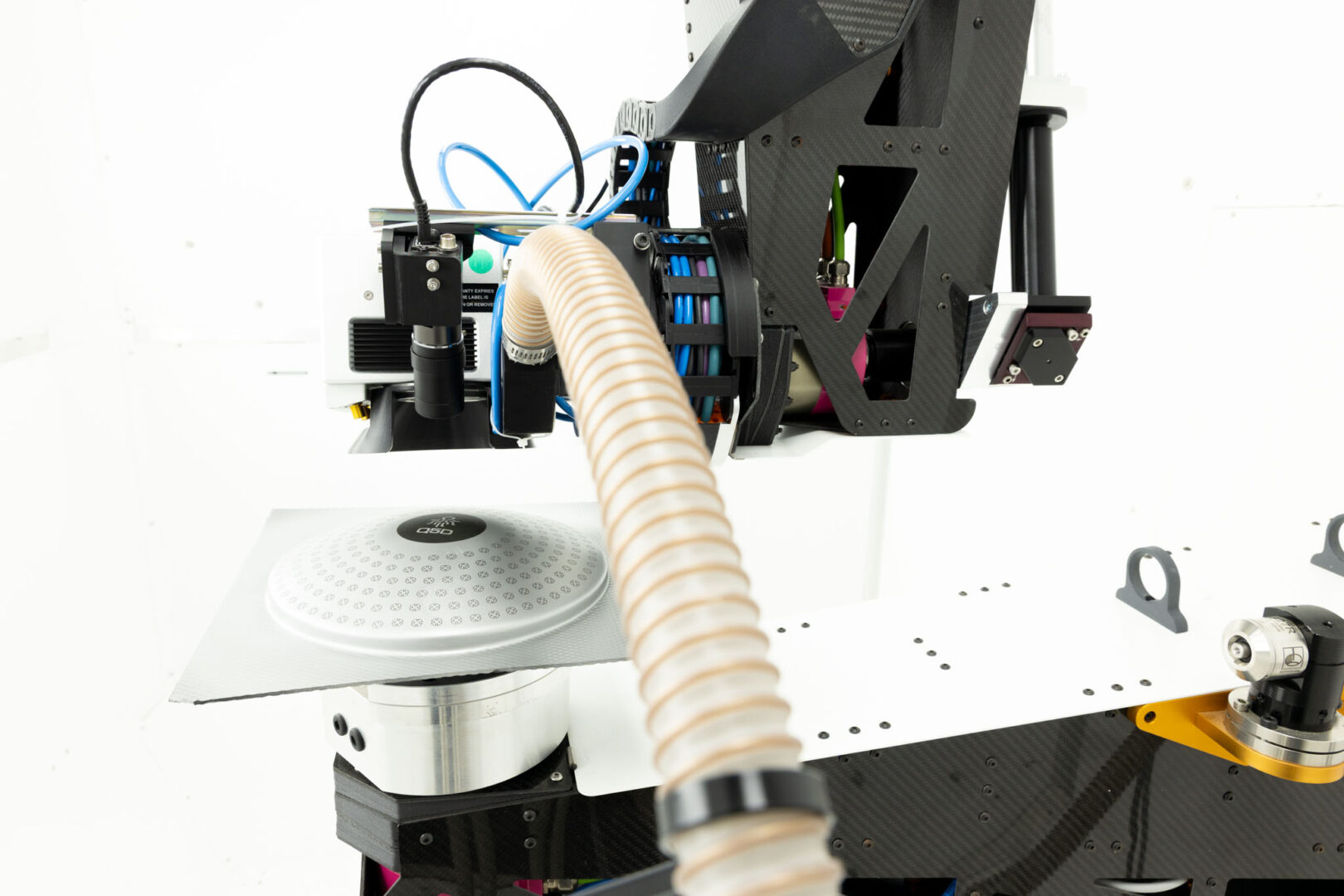 Frequency selective shield on doubly curved substrate
